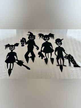 Set of 4 Halloween metal yard decor